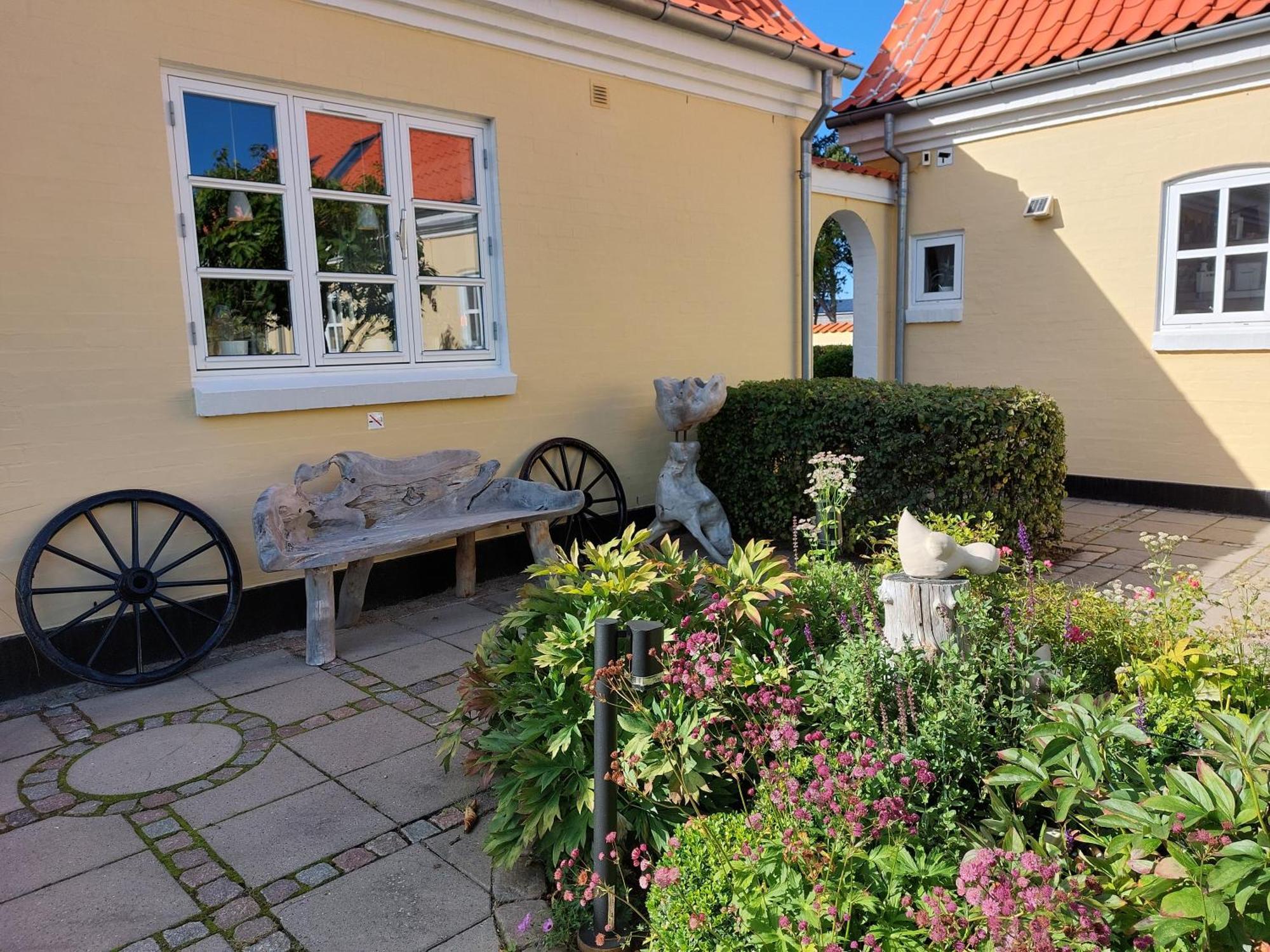 Toftegarden Guesthouse - Apartments & Rooms Skagen Zewnętrze zdjęcie